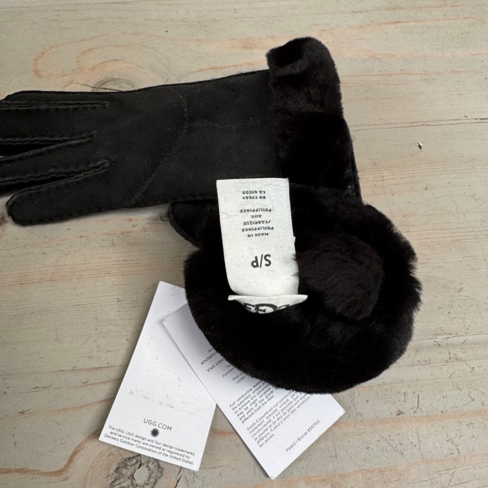 UGG SHEEPSKIN WHIPSTITCH TOUCHSCREEN GLOVES BLACK NEW - Picture 4 of 8